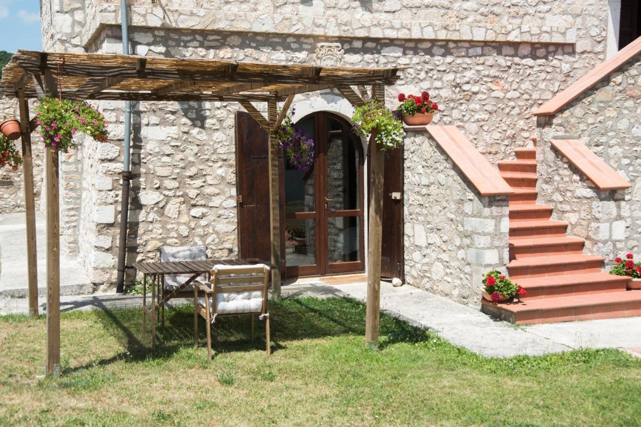Agriturismo La Commenda-Adults Only Cascia Bagian luar foto