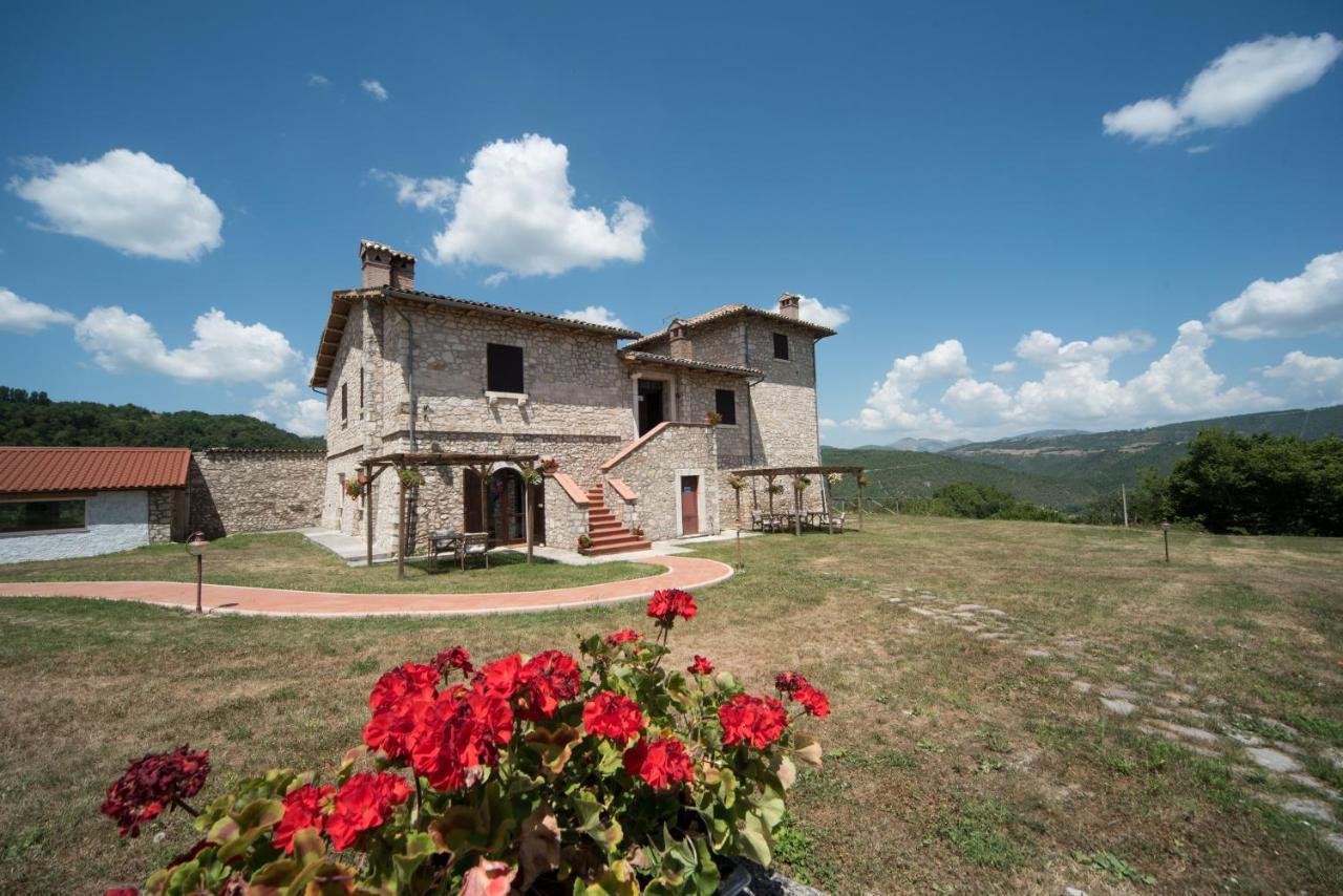 Agriturismo La Commenda-Adults Only Cascia Bagian luar foto