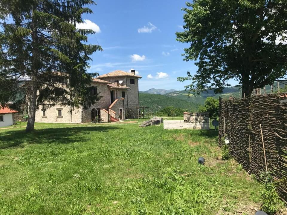 Agriturismo La Commenda-Adults Only Cascia Bagian luar foto